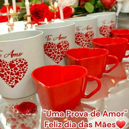 KIT PRESENTE 04 CANECAS CORAÇÕES+ 04 XICARAS CORAÇÕES